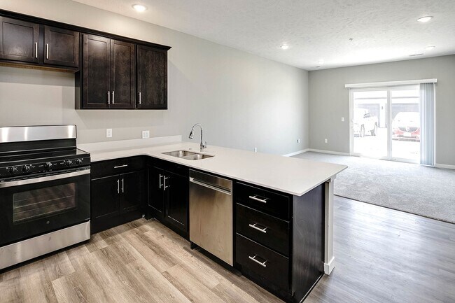 Cross Creek Apartments