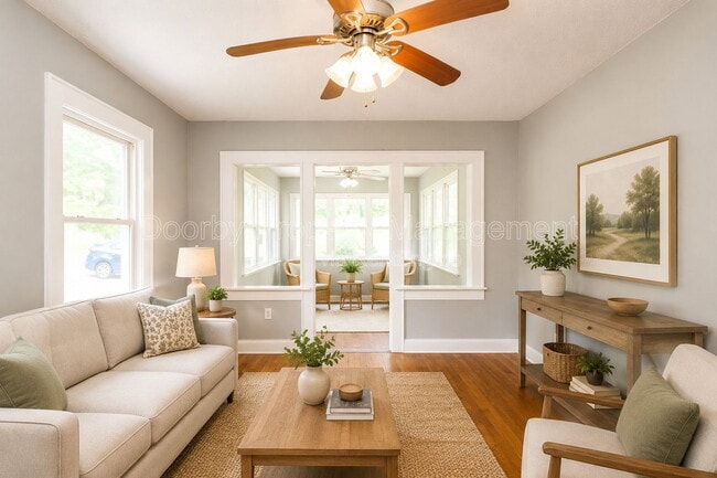Photo - 1812 John Ross Rd