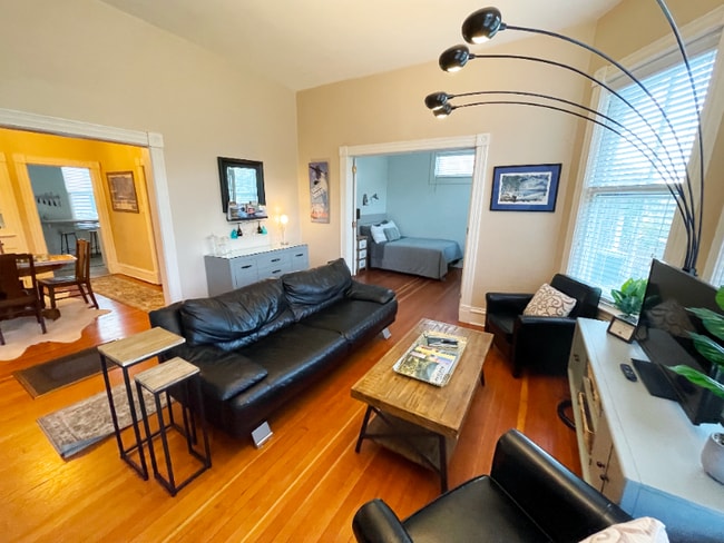 Photo - 331 State St