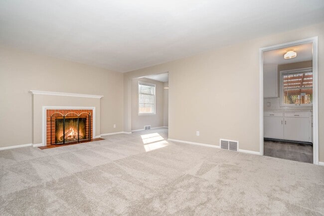 Photo - 2Bd/1Ba Seattle House