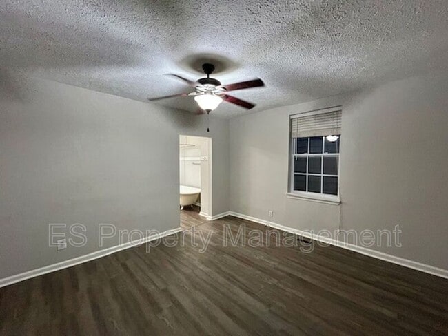 Photo - 1502 Lexington Ave