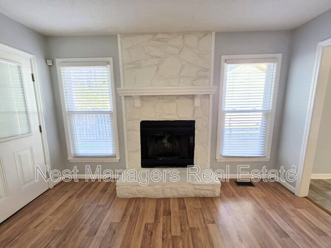 Photo - 9598 Holbrook Ln