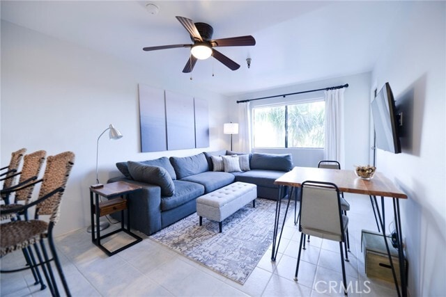 Building Photo - 3830 Avenida Del Presidente Unit 45