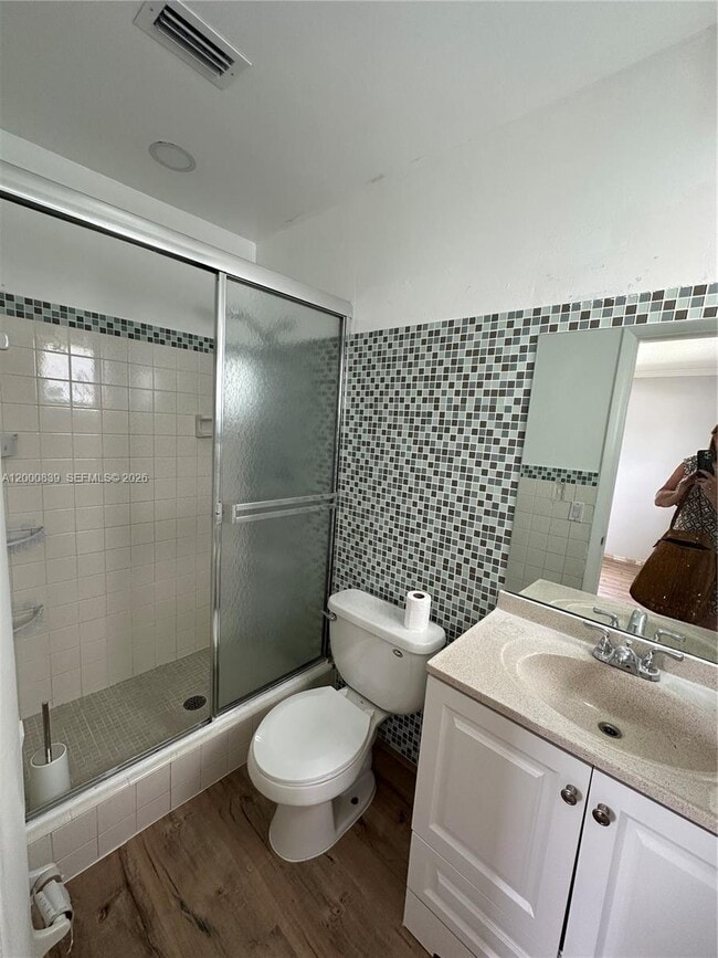 Photo - 2415 Lincoln St Unit 307