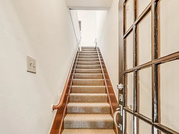 Building Photo - "Charming Urban Retreat: Cozy 1-Bedroom Gem in the Heart of San Francisco!"