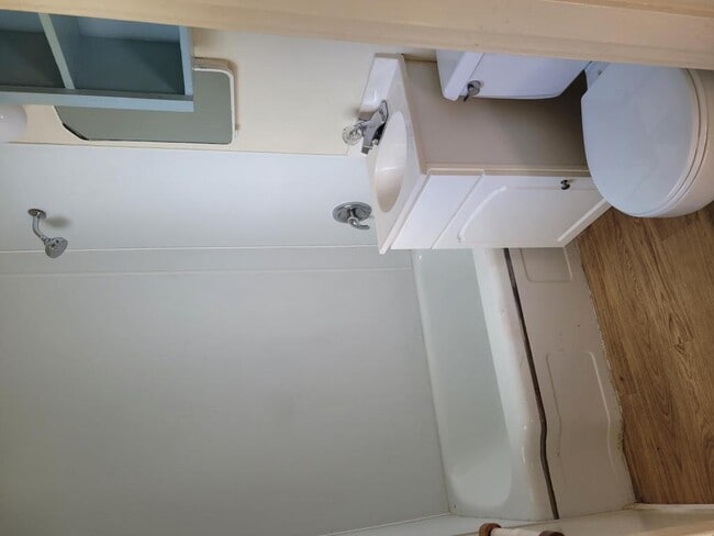 Photo - 2415 Baker St