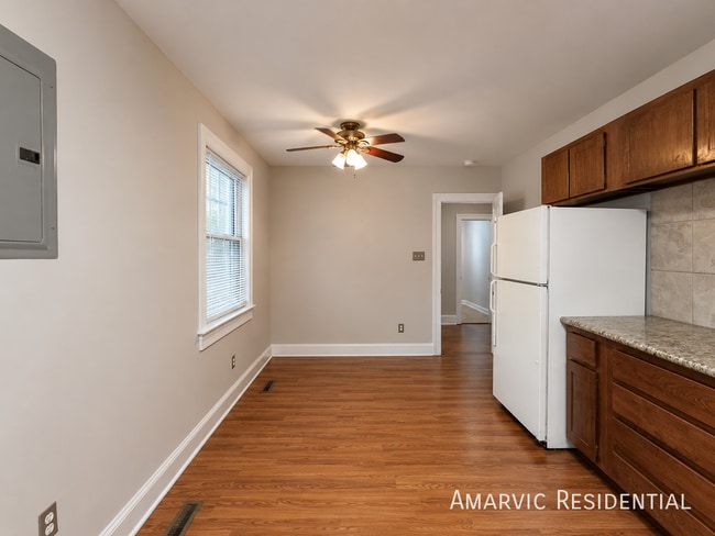 Photo - 907 Rudolph St