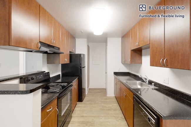 1600 Villa St Unidad SI FL1-ID6801A