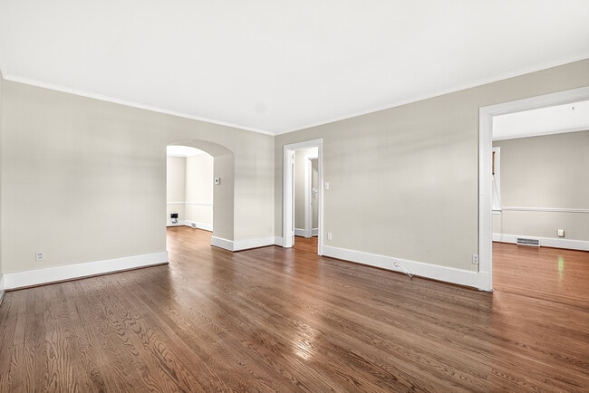 Building Photo - 920 N Market St Unit 1