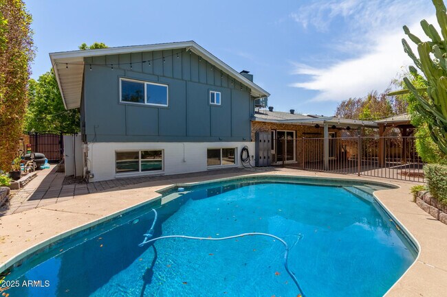 Photo - 1640 E La Jolla Dr