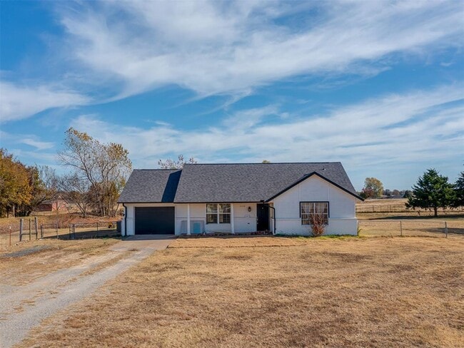 Building Photo - 21128 Sandy Creek Ln