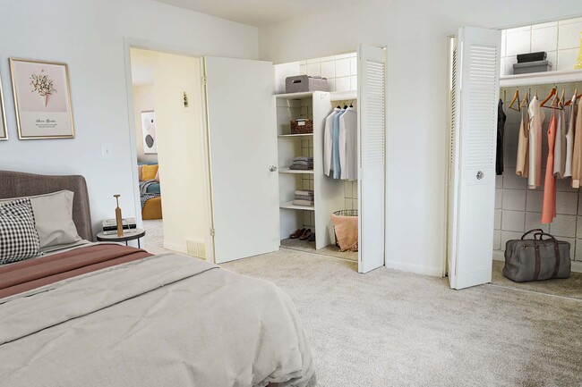 Photo - Hillcrest / Park Place Apartments