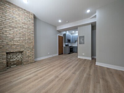 Photo - 421 W Belden Ave Unit 1