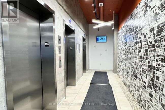 Photo - 105 Champagne Ave S Unité 1706