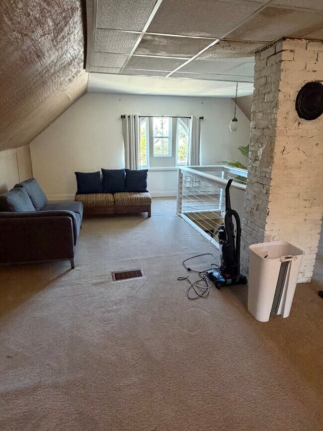 52 S 7th Ave Unit 52 S. 7th #3 Beech Grove