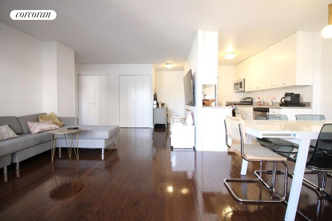 Photo - 175 W 90th St