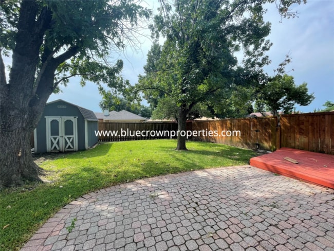 Photo - 1920 Oakbluff Dr