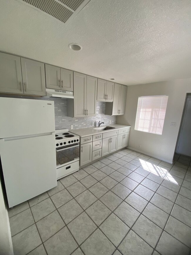 Photo - 3p2538 Unit 2538 - A