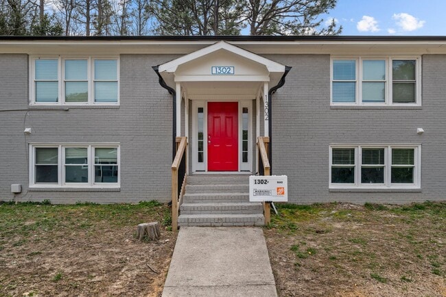 Photo - Gorgeously Renovated Apartments Unit 1305-B