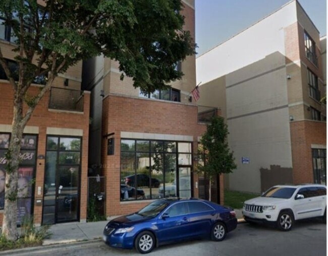 Photo - 2440 W Madison St Unidad 3