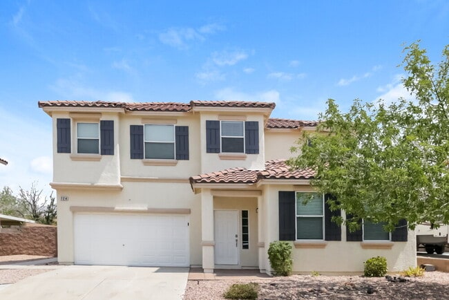 Building Photo - 724 Beechwheat Way