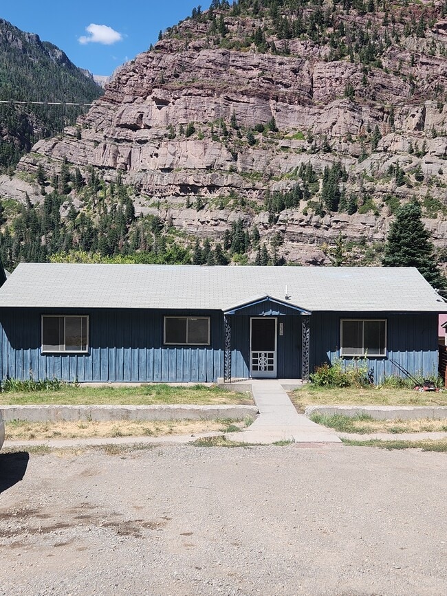Building Photo - 736 5th St Rental