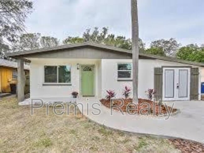 Building Photo - 2028 N Betty Ln