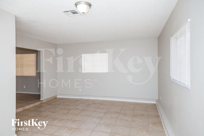 Photo - 5265 Saratoga Dr