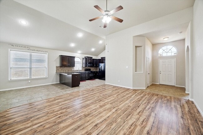 22582 Valley Canyon
