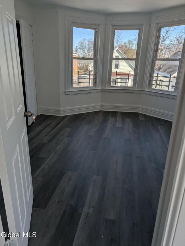 Photo - 120 Degraff St Unit 2