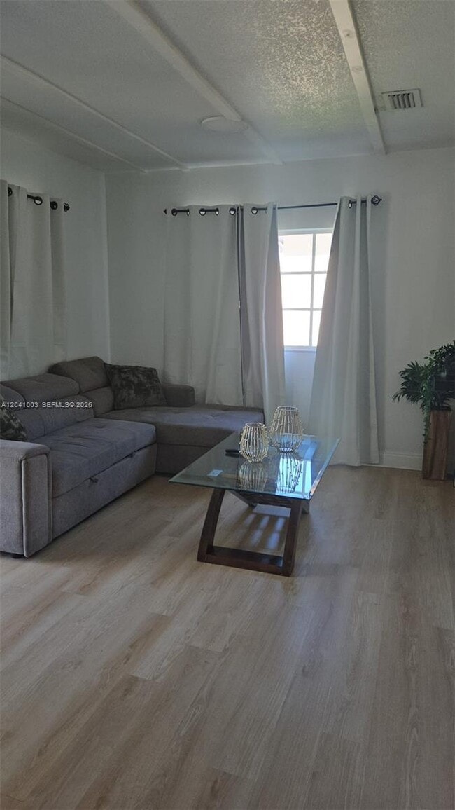 Photo - 570 NW 97th St