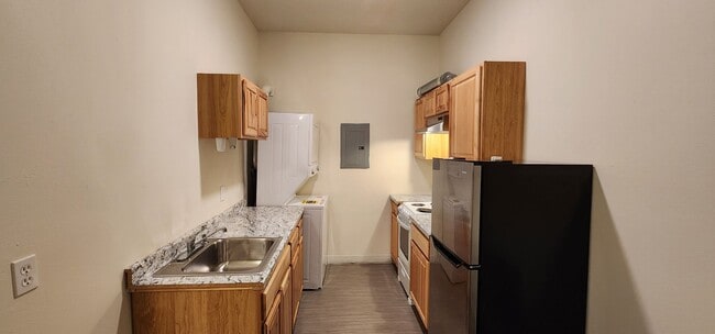 Photo - 807 E Mission Ave Unit 807 S