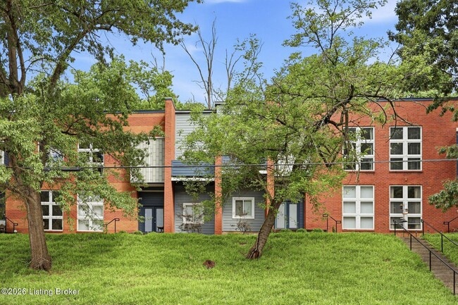Building Photo - 2745 Grinstead Dr Unit APT 103
