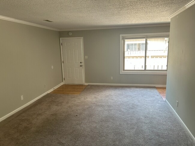 Photo - Beautiful Mountain Views | 2 Bed | 1.5 Bat... Unit 515