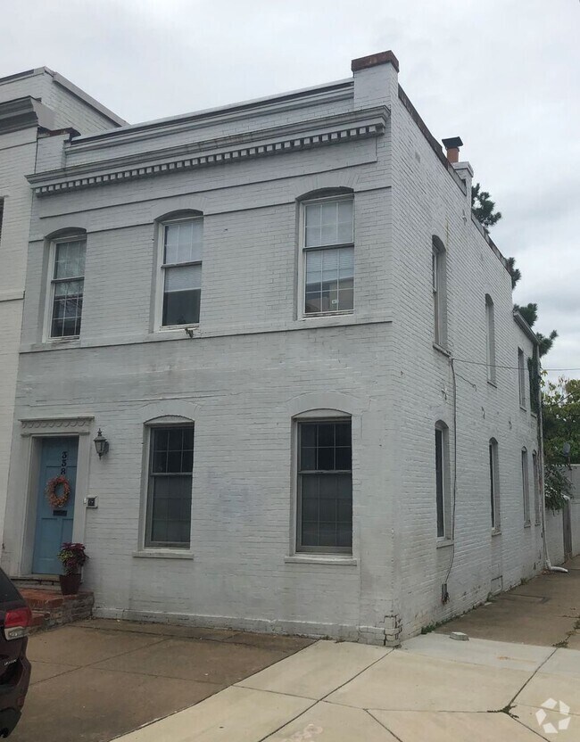 Building Photo - 338 N Columbus St Unit 338 N Columbus St. #1 Rental