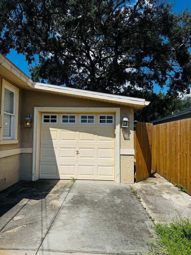 Photo - 1006 N Fremont Ave
