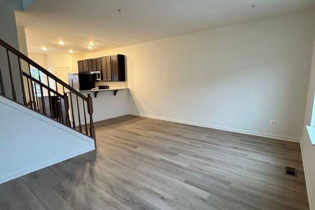 Photo - 2537 Westwind Blvd