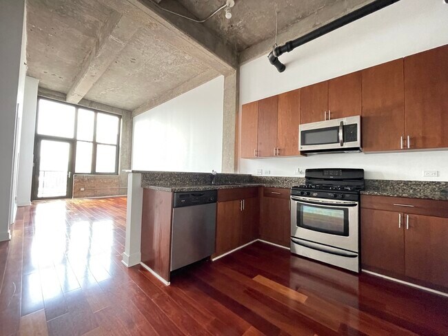 Photo - 320 E 21st St Unit 805