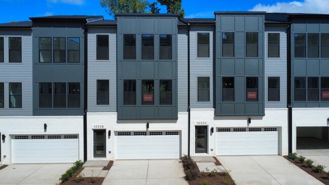 Building Photo - 10536 Pleasant Br Dr Rental