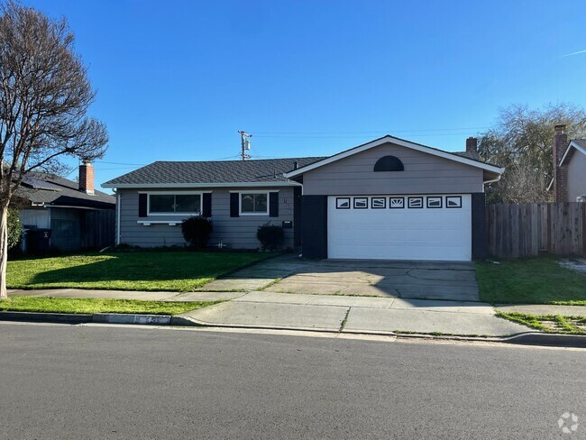 Building Photo - Charming Gilroy Home close to Everything