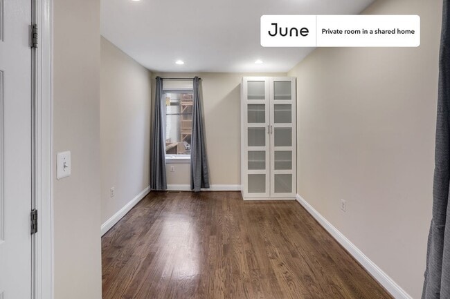 Photo - Room in Shared 3 bed/2.5 bath home Unidad C