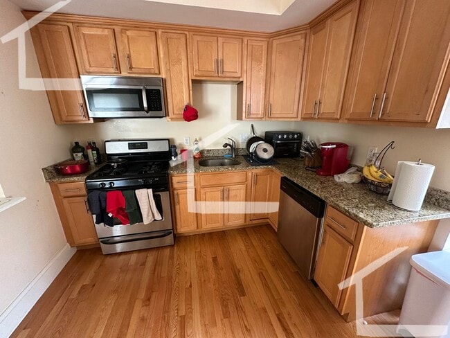 Photo - Awesome 4 bed 2 bath in Brighton... Well priced!