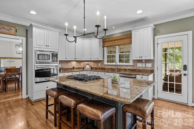 Photo - 12428 Willingdon Rd