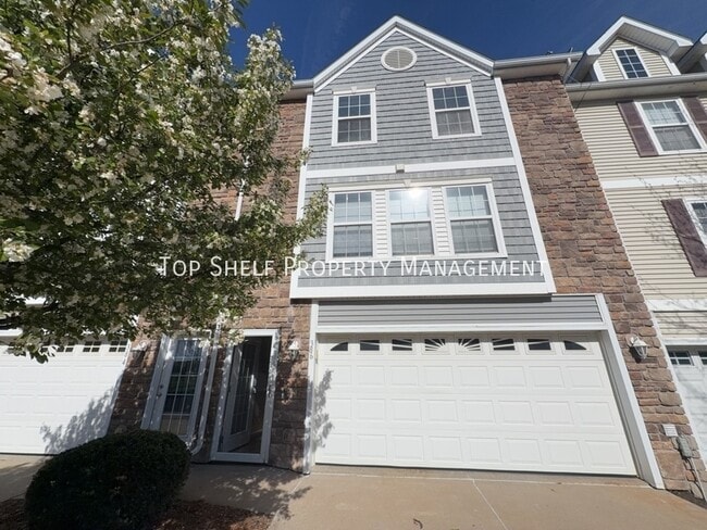 Building Photo - 386 NE Satinwood-