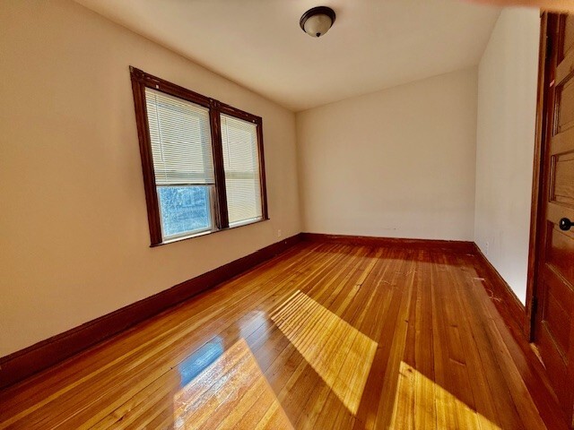 Photo - 129 Pleasant St Unit 3