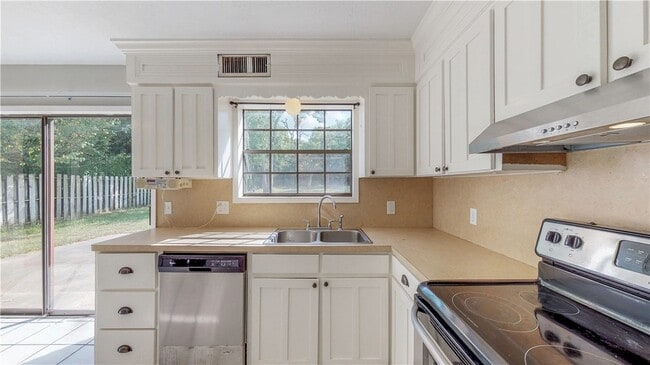 Photo - 1304 Merry Oaks Dr