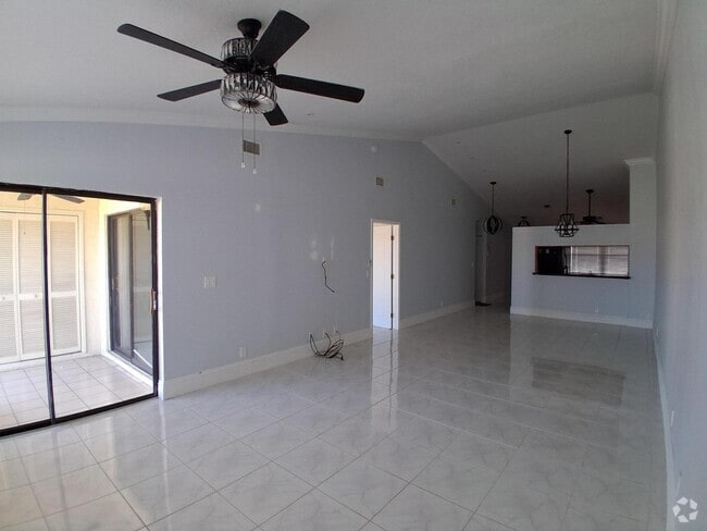Building Photo - 7590 Tahiti Ln Unit 204 Rental