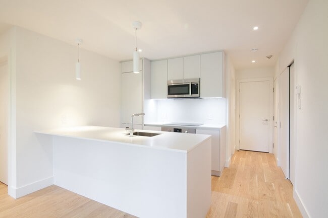 Building Photo - 4390 Grand Blvd. Unit 304