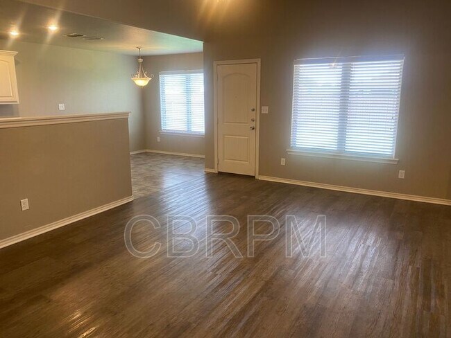 Photo - 8701 12th St