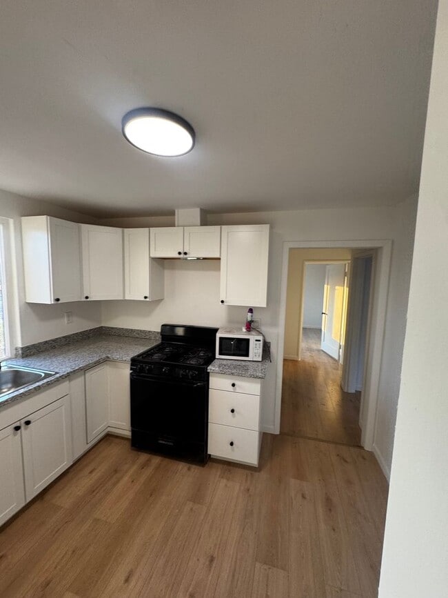 Photo - 152 Jordan St